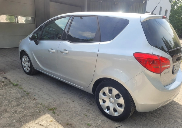 Opel Meriva cena 35500 przebieg: 96700, rok produkcji 2016 z Łódź małe 466
